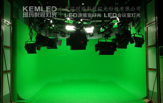 【KEMLED】?？趶V播電視臺(tái)虛擬演播室燈光案例圖