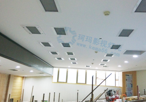 湖北文理學(xué)院會議室燈光的運(yùn)用